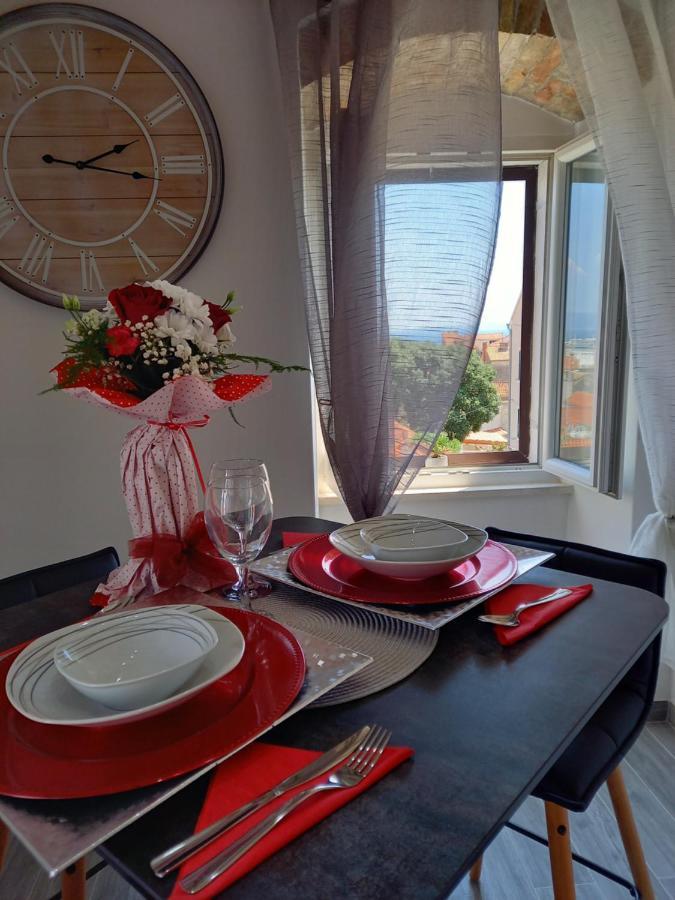 Apartments Angela With Old Town View Split Exterior foto
